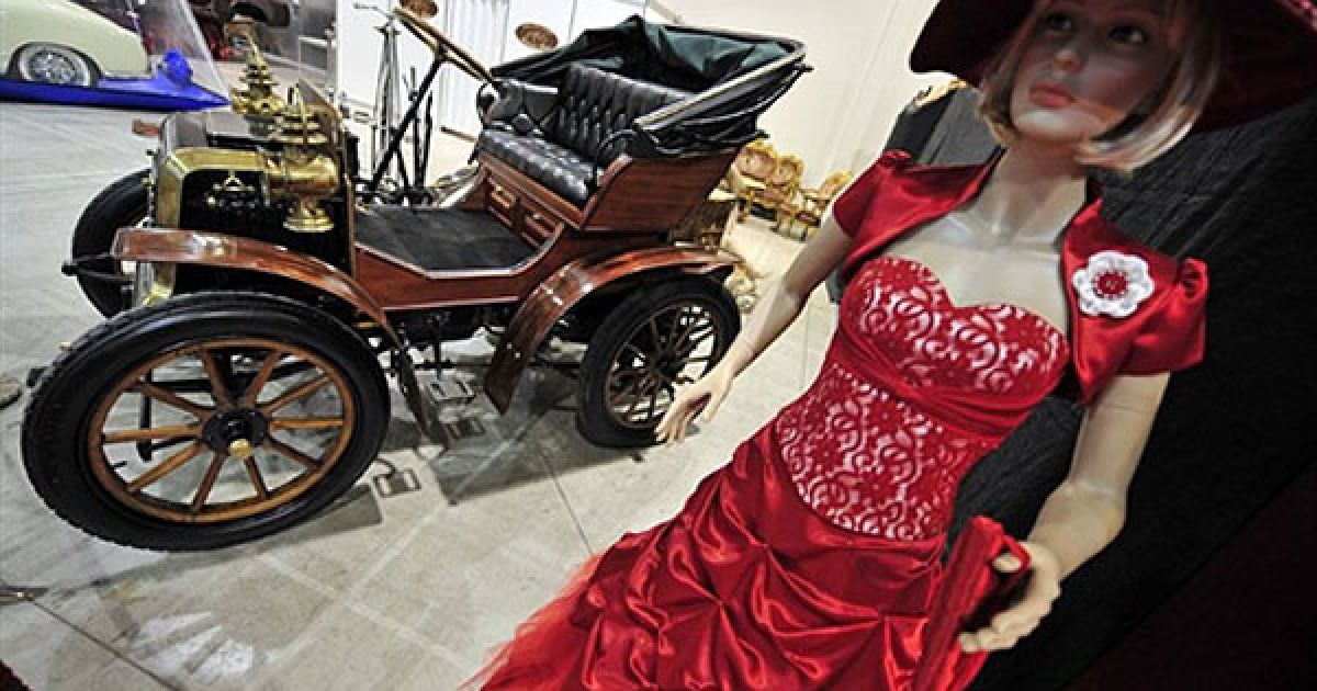 В Будапешті проходить найбільша в Європі ретро-виставка, на якій представлено 270 ретро-автомобілів. / © AFP