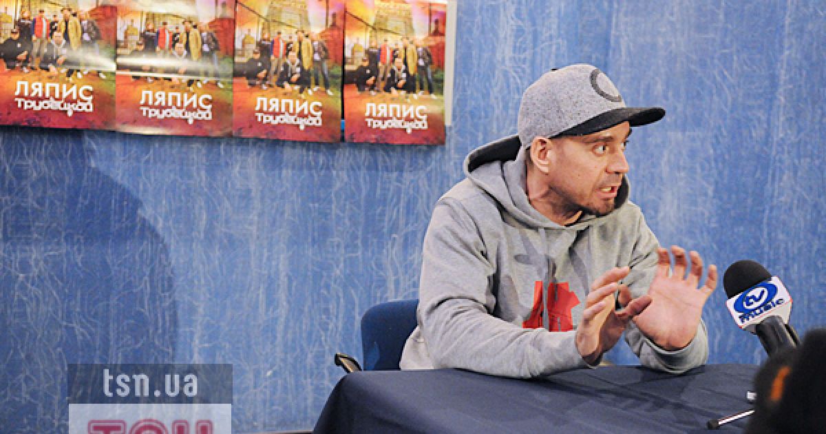 На прес-конференції Міхалок попередив, що вони будуть грати кавер-версії своїх же нових пісень