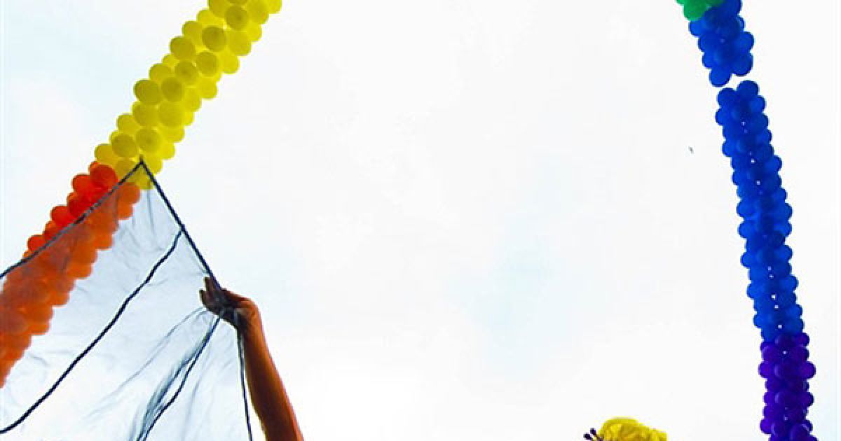 На пляжі Копакабана у Ріо-де-Жанейро пройшов 15-й щорічний гей-парад / © AFP