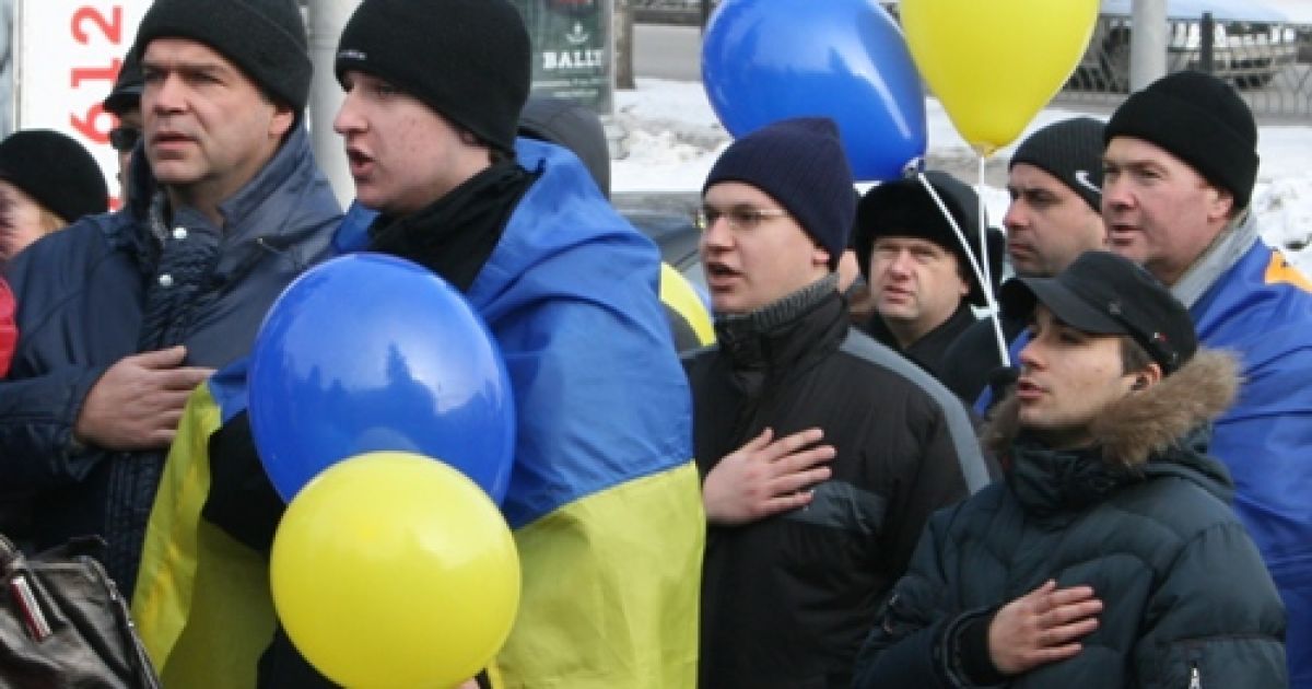 День Соборності України відзначають в день проголошення Акту возз&#039;єднання Української Народної Республіки й Західноукраїнської Народної Республіки, що відбулося на Софійській площі Києва 22 січня 1919 року. / © Остров
