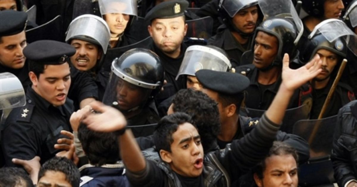 На вулицях Каїра та інших великих міст Єгипту почалися нові акції протесту проти президента країни Хосні Мурабака. / © AFP