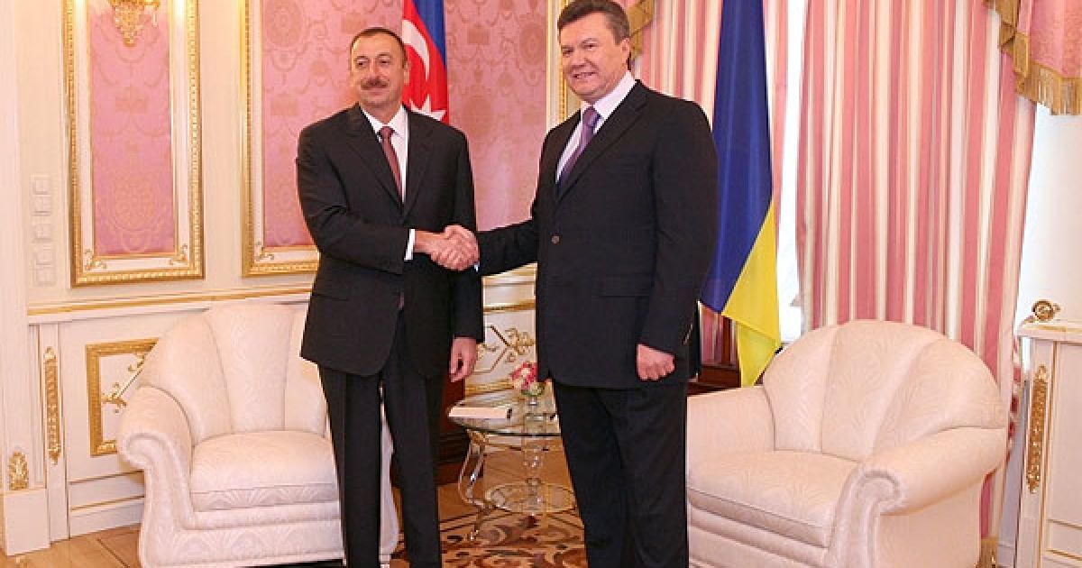 В адміністрації президента відблуась зустріч Віктора Януковича та Ільхама Алієва у форматі "віч-на-віч". / © President.gov.ua