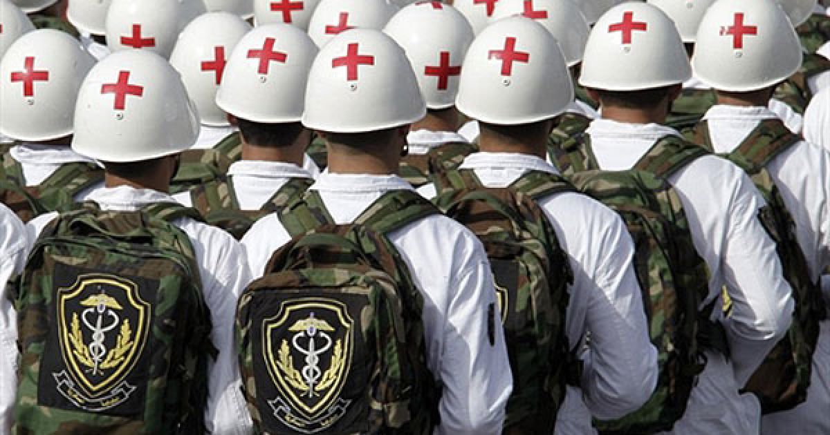 Ліван, Бейрут. Медичний загін ліванської армії бере участь у військовому параді з нагоди 67-ого святкування Дня незалежності Лівану. / © AFP