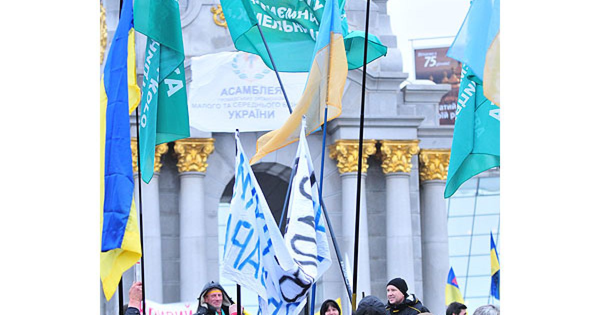 На підтримку акції протесту проти нового Податкового кодексу у Києві та в інших містах України вийшли на вулиці тисячі невдоволених підприємців.