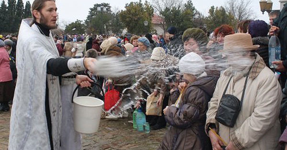 І церква, і лікарі попереджають, що бажання потрібно порівнювати з можливостями. / © УНІАН