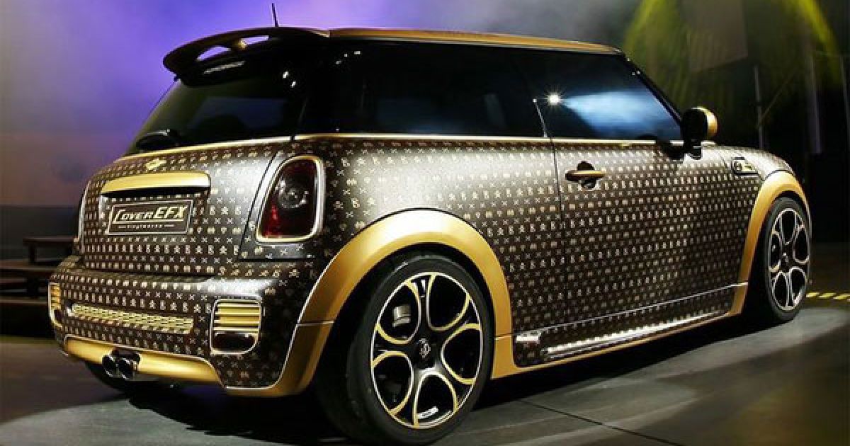 Німецьке тюнінг-ательє CoverEFX презентувало новий дизайну спортивного автомобіля MINI Cooper JCW. / © Etoday