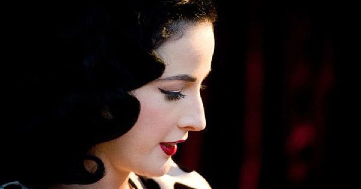 Зіркою виставки-ярмарку Erotica 2010 стала Діта фон Тіз, яка презентувала дві свої книги "Бурлеск" і "Діта".