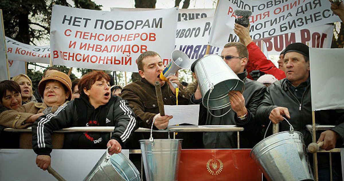 Підприємці залишили робочі місця, щоб взяти участь в загальнонаціональній акції протесту проти урядового Податкового кодексу, проект якого повинен розглядати парламент. / © Украинское Фото