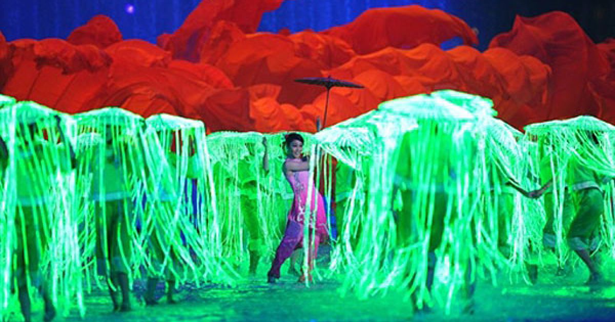 Урочиста церемонія відкриття 16-их Азіатських ігор у китайському місті Гуанчжоу. / © AFP