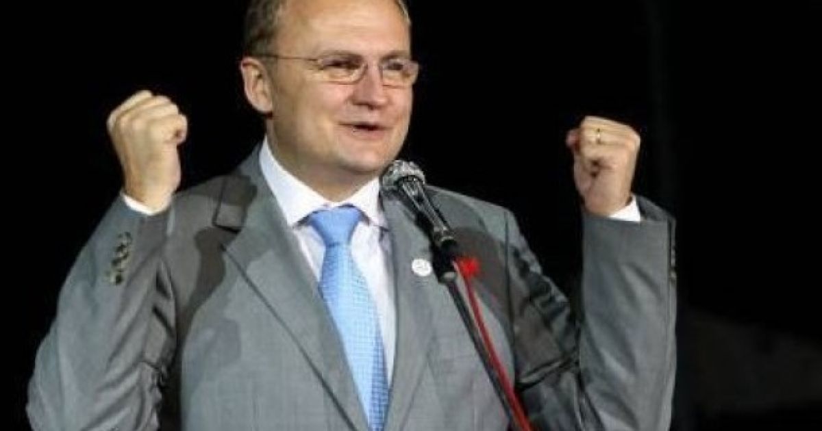 Садовий налаштований назвати оновлений аеропорт іменем короля