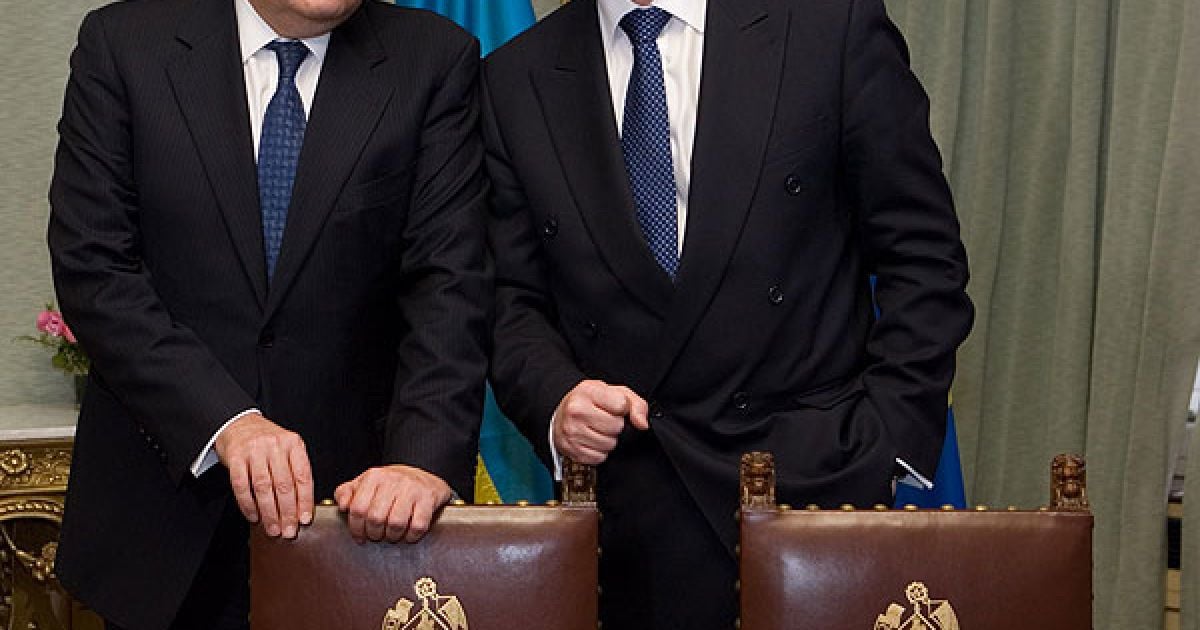 Міністр закордонних справ України Костянтин Грищенко та член Європейської Комісії з питань розширення та європейської політики сусідства Штефан Фюле. / © President.gov.ua