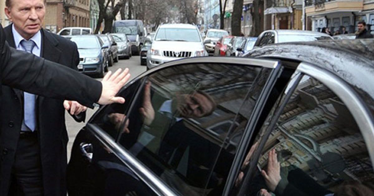 Леонід Кучма прибув на допит до Головного слідчого управління ГПУ / © AFP