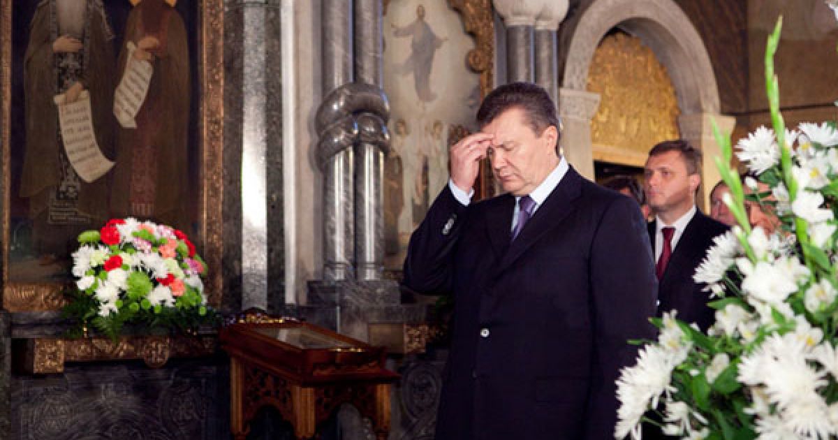 Президент України Віктор Янукович був присутній на Божественній літургії у Києво-Печерській Лаврі з нагоди 75-річчя митрополита Володимира / © fotolitopys.in.ua