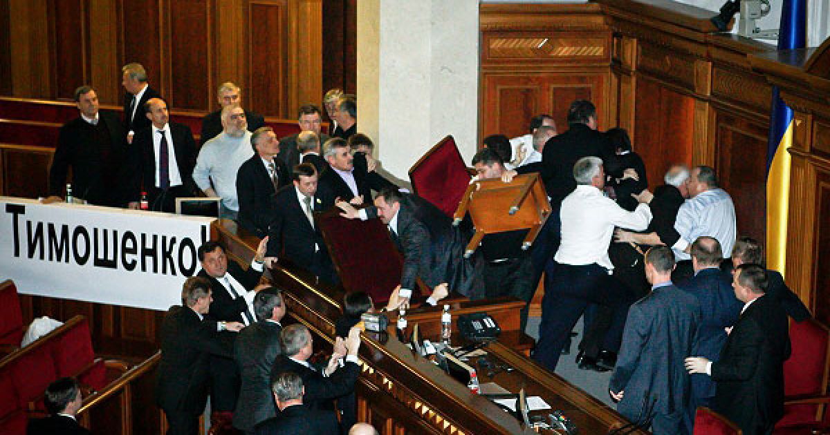 Фракція &rdquo;БЮТ-Батьківщина&rdquo; заблокувала роботу ВР з вимогами закрити кримінальні справи проти лідерів опозиції &ndash; Юлії Тимошенко і Олександра Турчинова / © Украинское Фото