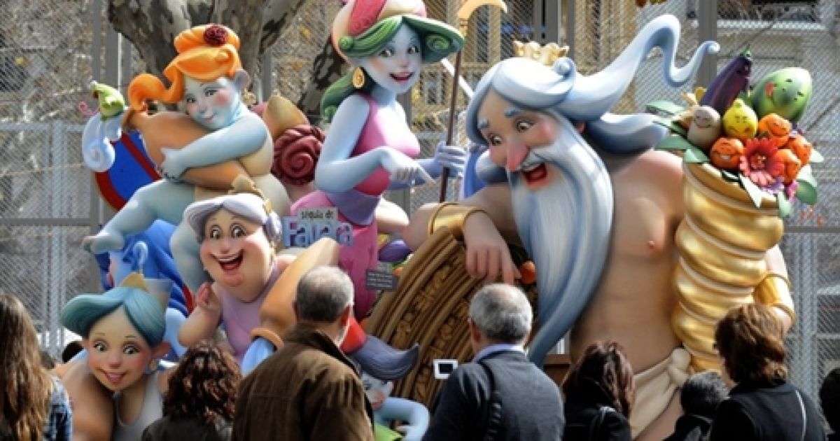 Підготовка ляльок до фестивалю Фальяс (Las Fallas) &mdash; свята вогню і приходу весни. / © AFP