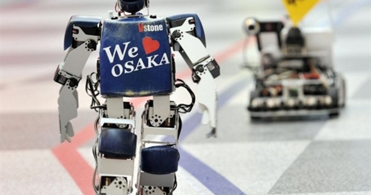 Переможець марафону Robovie-PC подолав дистанцію за майже 55 годин. / © AFP
