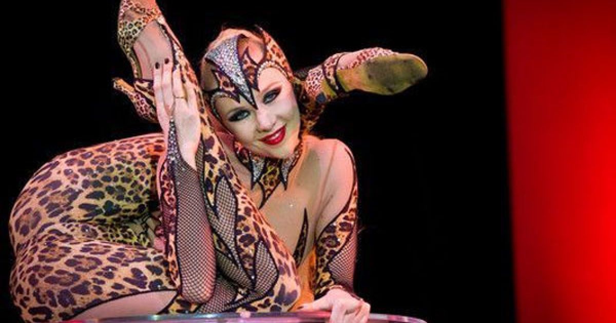 "Перлиною" виставки став виступ 24-річної росіянки Злати, "жінки-змії".