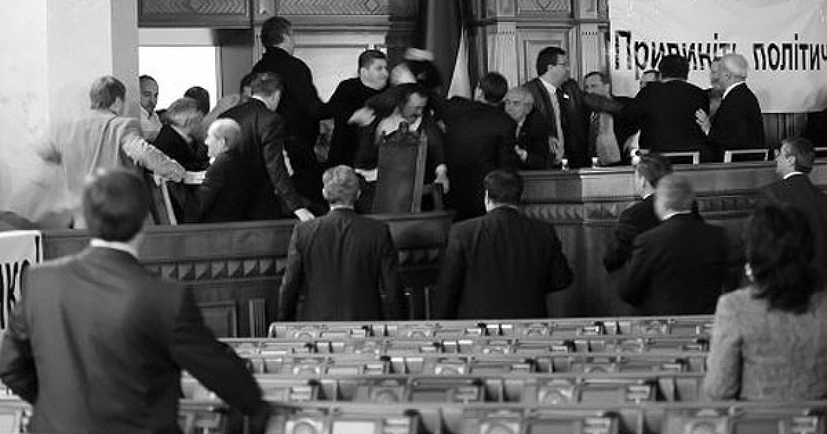 Ввечері у Верховній раді відбулася бійка між депутатами від "БЮТ-Батьківщина" та Партії регіонів. / © УНІАН