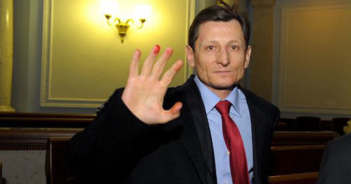 Першим про наслідки бійки повідомив Михайло Волинець. В нього була розбита голова та щелепа. Проте хто його бив не пам'ятає. / © УНІАН