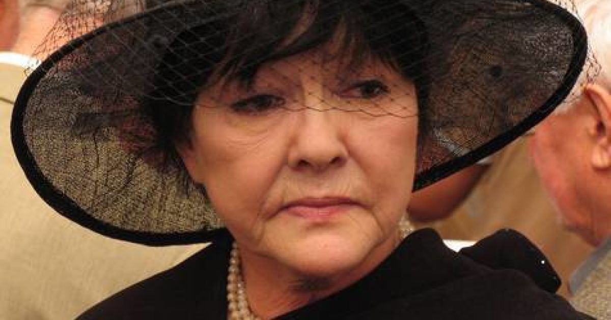 Померла знаменита поетеса Белла Ахмадуліна