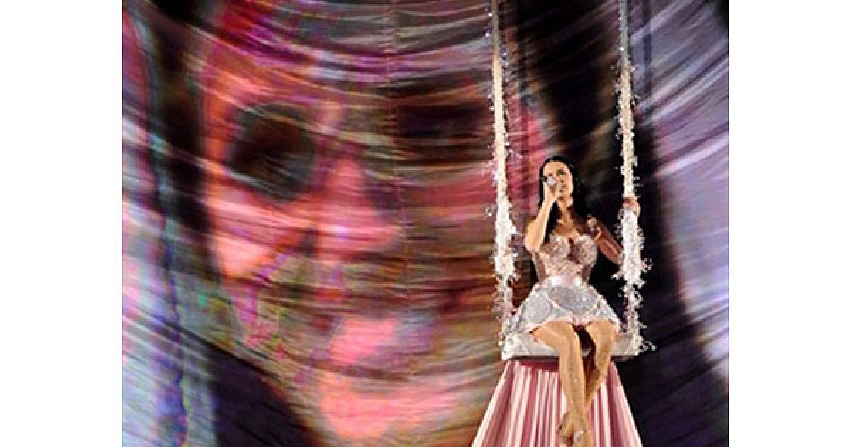 Виступ Кеті Перрі на церемонії вручення музичної премії Grammy Awards 2011. / © AFP