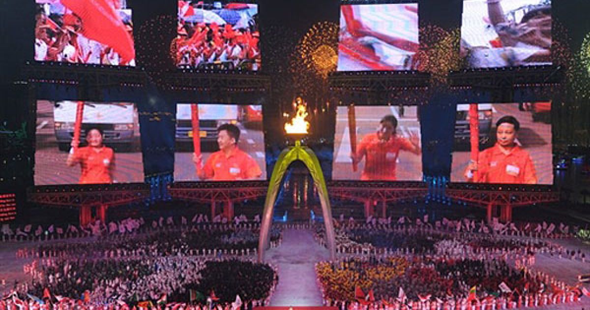 Урочиста церемонія відкриття 16-их Азіатських ігор у китайському місті Гуанчжоу. / © AFP