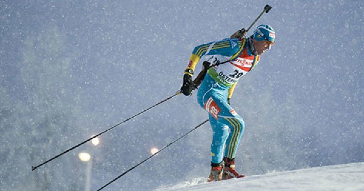 Швеція, Естерсунд. Український спортсмен Сергій Седнєв зайняв 9-е місце у гонці переслідування на дистанці 12,5 км серед чоловіків на Кубку світу з біатлону. Переможцем змагань став Бьорндален. / © AFP