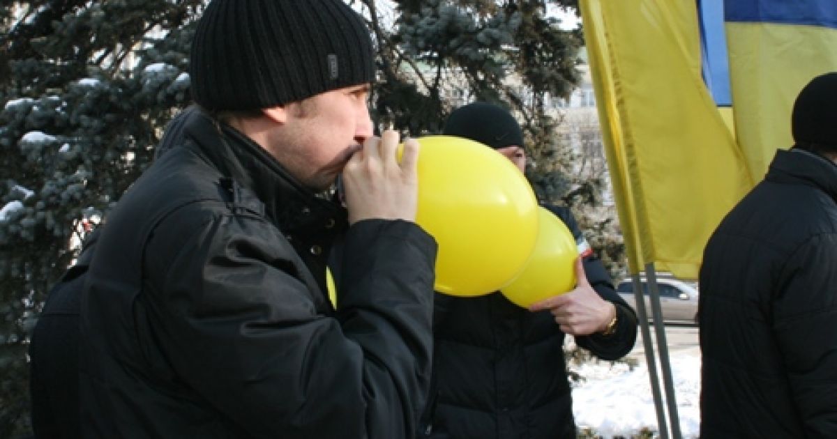 День Соборності України відзначають в день проголошення Акту возз&#039;єднання Української Народної Республіки й Західноукраїнської Народної Республіки, що відбулося на Софійській площі Києва 22 січня 1919 року. / © Остров