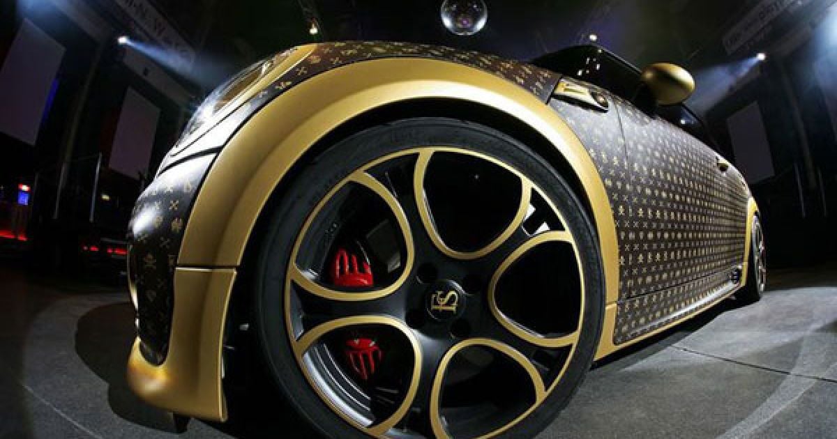 Німецьке тюнінг-ательє CoverEFX презентувало новий дизайну спортивного автомобіля MINI Cooper JCW. / © Etoday