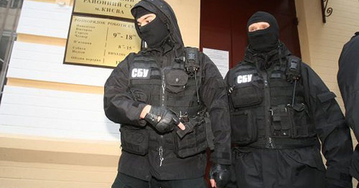 Печерський райсуд Києва замінив Юрію Луценку запобіжний захід з підписки про невиїзд на арешт строком на 2 місяці. / © УНІАН
