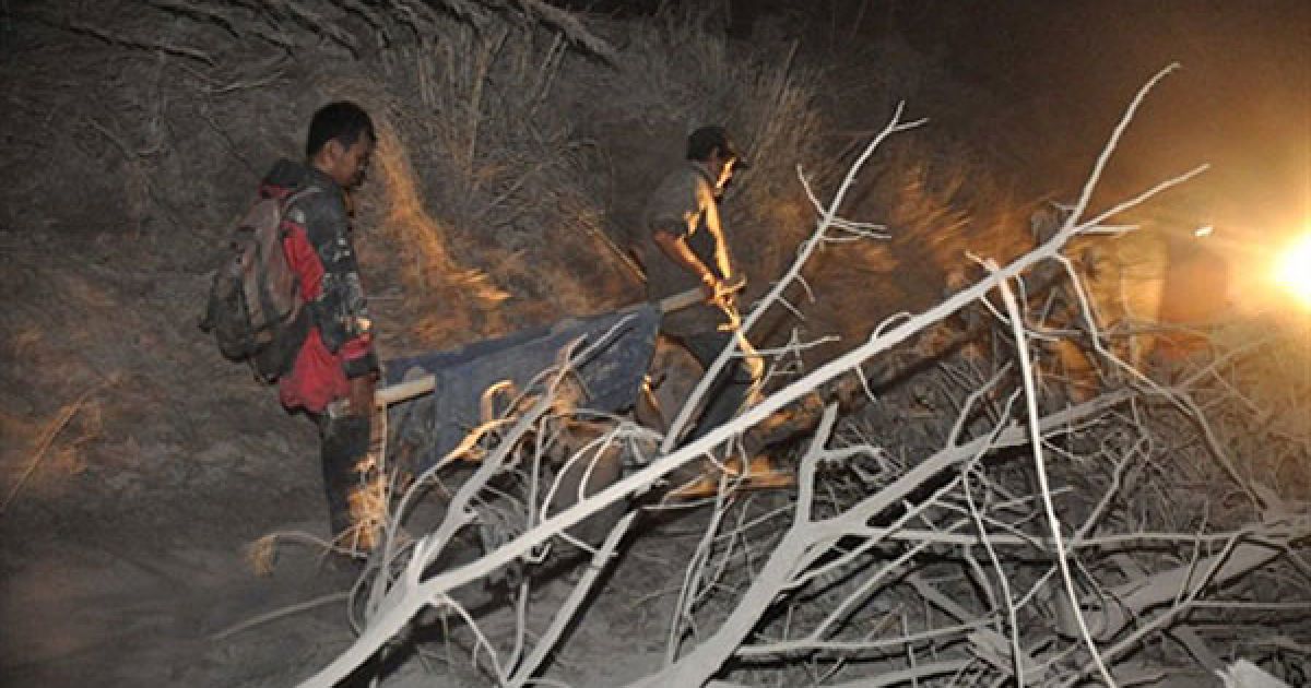 Зі схилів Мерапі вже евакуйовано тисячі жителів сіл. / © AFP