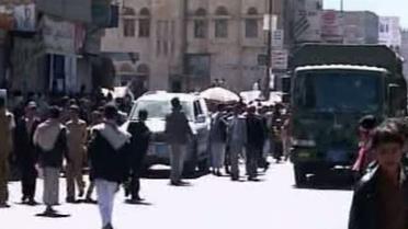 Следом за Египтом против президента восстал и Йемен