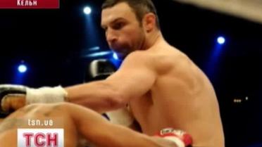 Бой Виталия Кличко и Одланьера Солиса закончился скандалом