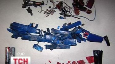 Осторожно с уличными находками - они могут взорваться!