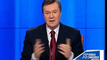 Янукович не объяснил бабушке из Енакиевого, как прожить на минимальную пенсию