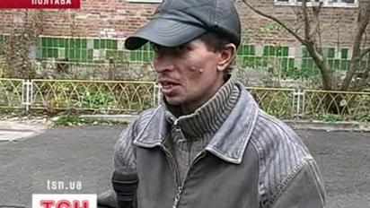 За ніч 35-річний піроман підпалив вісім дверей