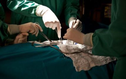 Хірург убив пацієнтку, переплутавши нирку з печінкою