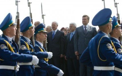 Рада дозволила армії розстрілювати людей лише за наказом президента