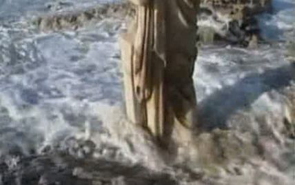В Израиле благодаря урагану обнаружена статуя времен Римской империи