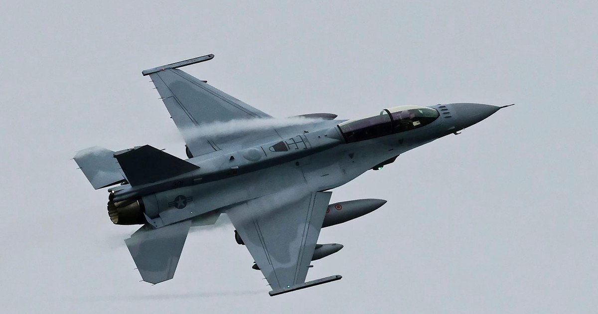 Винищувач F-16