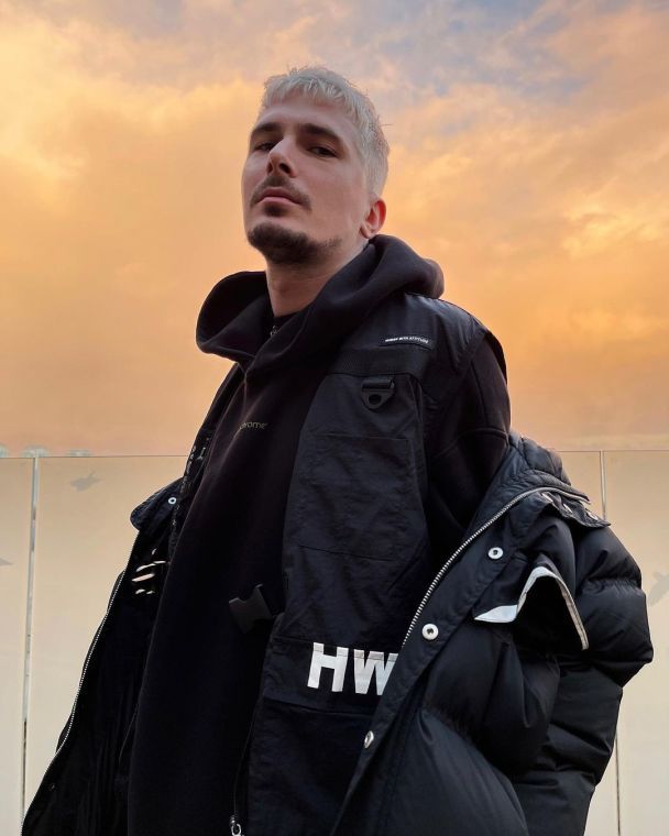 Позитив теперь блондин / © instagram.com/positiff