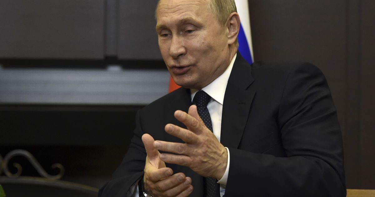 У Кремлі розповіли, про що Путін говоритиме з Макроном