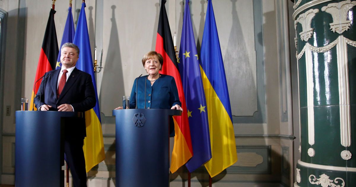 В МИД не исключают, что встреча "нормандской четверки" может состояться после летних каникул Меркель