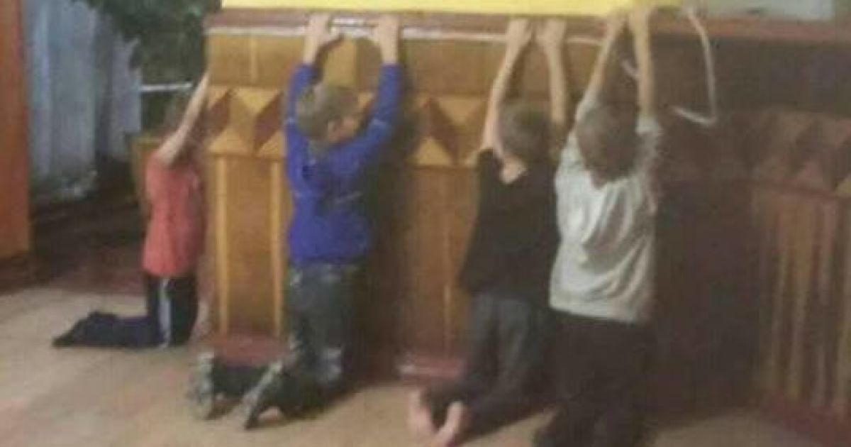 На Хмельнитчине воспитатель санатория успокаивал детей ударами по голове и ставил на колени - Кулеба