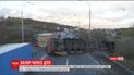 Рух кільцевою дорогою столиці ускладнено через перекинуту фуру