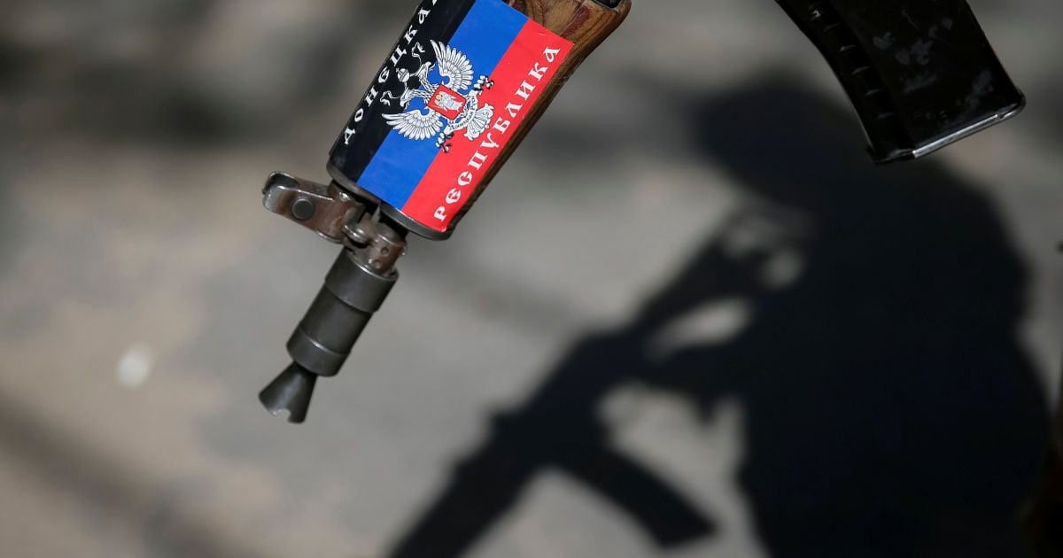 Боевики заставляют тысячи людей работать в трудовых лагерях на Донбассе – СМИ