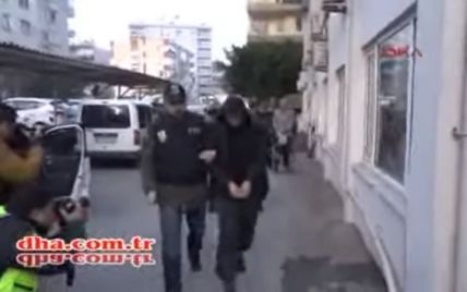 У Мережі з'явилося відео затримання росіян у Туреччині