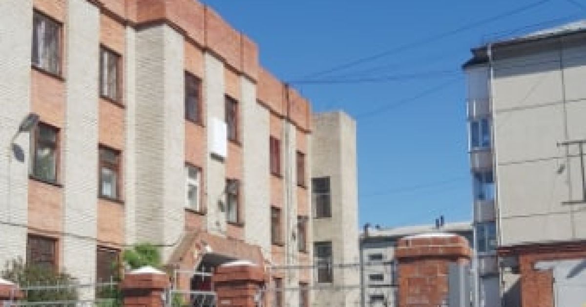 У Росії жінка намагалась спалити військкомат за допомогою "коктейлів Молотова"
