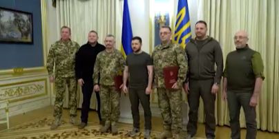 Зеленський вручив ордени «Золота Зірка» військовослужбовцям ЗСУ, яким присвоєно звання Героя України
