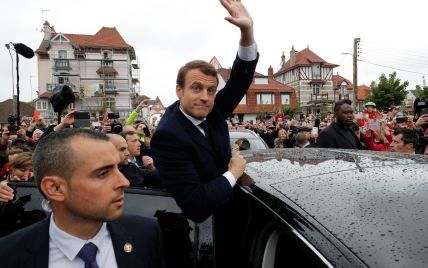 Во Франции утвердили результаты выборов: Макрон официально стал победителем